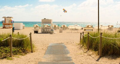 Best location by the Beach ! Free WiFi - TV - All amenities