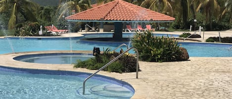 Piscine extérieure