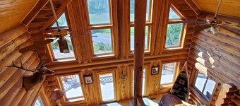 Lazy Bear Hideaway -Your Spacious Mountain Retreat! Sleeps 30