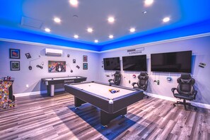 Spielezimmer