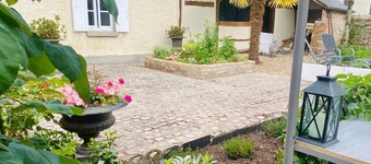 Charming village house with swimming pool in the heart of Sologne