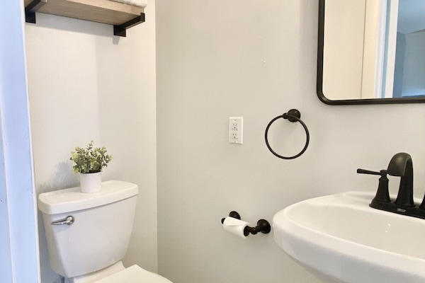Full Bathroom on 2nd floor