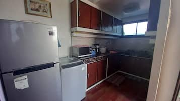 Apartment | Private kitchen | Fridge, microwave, oven, coffee/tea maker