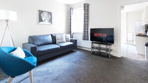 Apartment | Living area | 32-inch flat-screen TV with digital channels, TV