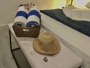 City Studio | In-room safe, individually decorated, individually furnished, desk
