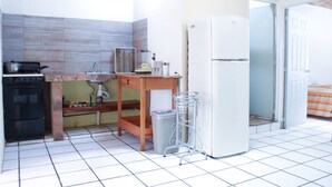 Family Apartment | Private kitchen | Fridge, microwave - Departamento Andador by Aurora Resort (Rincón de Guayabitos)