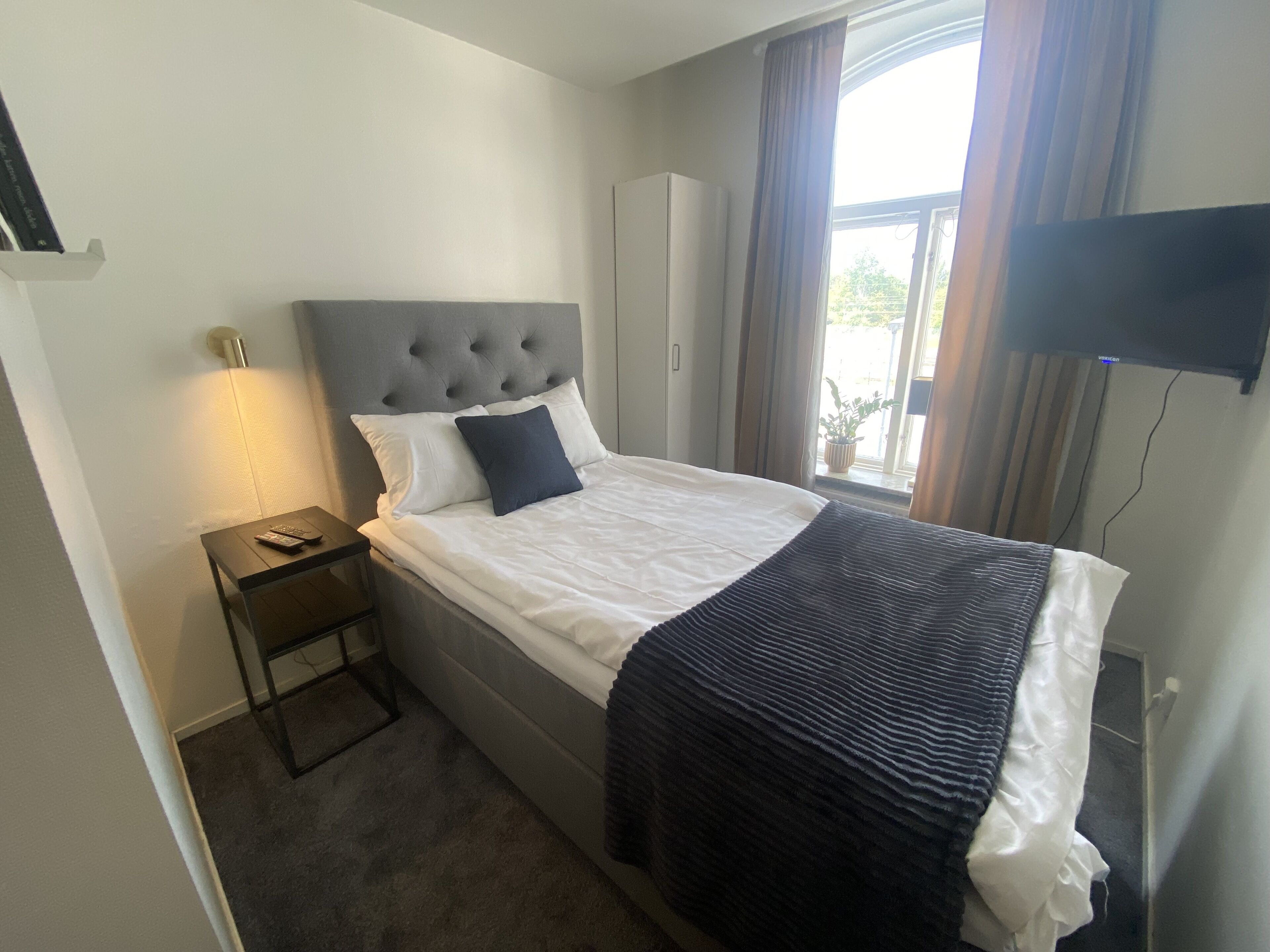 superior single room, 1 large twin bed (120cm) | premium bedding, individually decorated, individually furnished