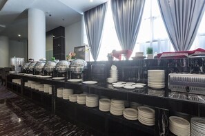 Dining - THE Reed Hotel Melaka Formerly E-red Hotel Melaka (Malacca City)