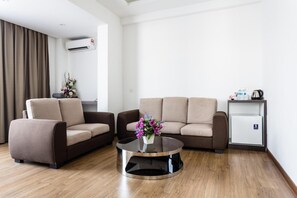 Living area - E-red Hotel Melaka (Malacca City)