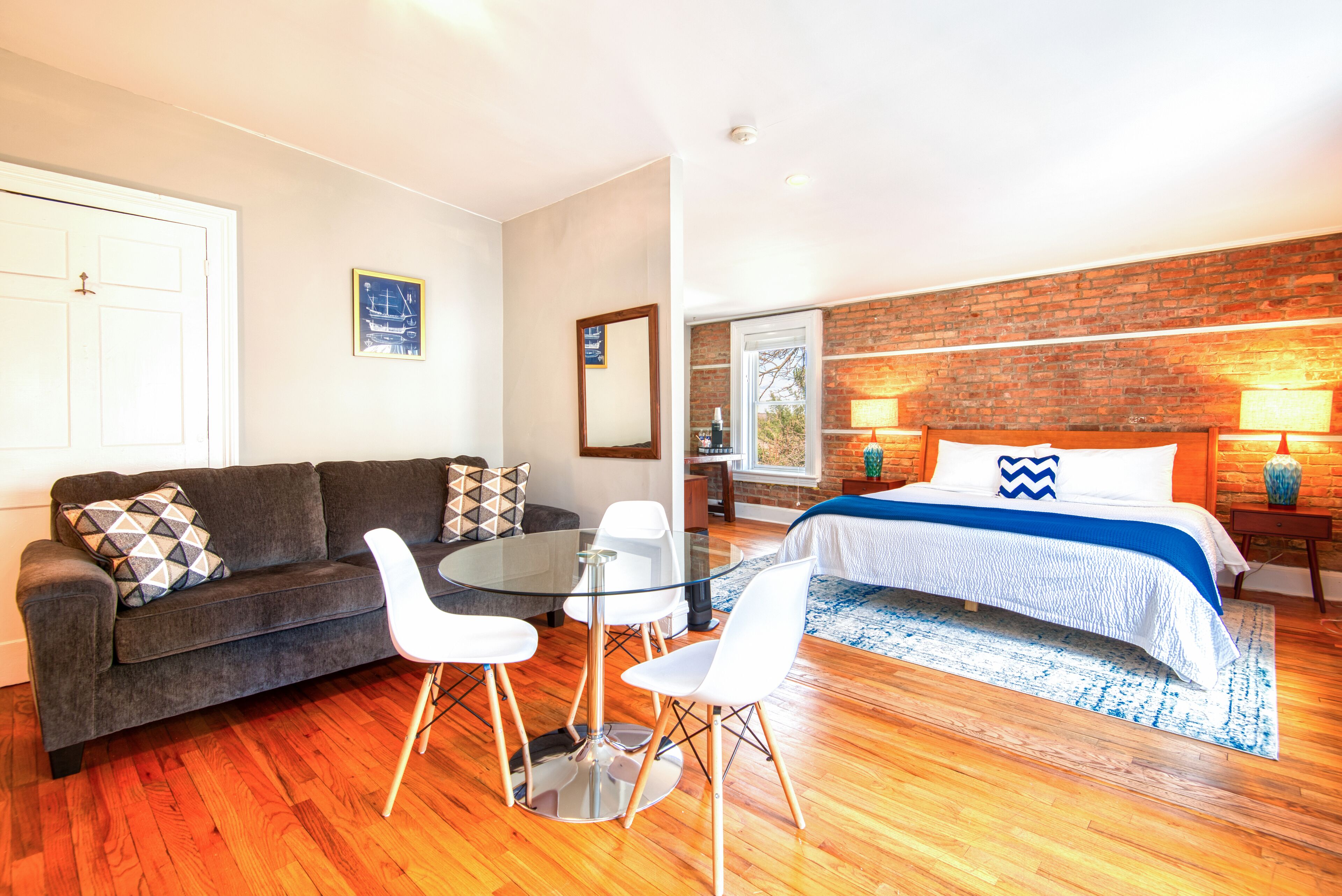 deluxe zen suite 5 | 2 bedrooms, premium bedding, pillow-top beds, individually decorated