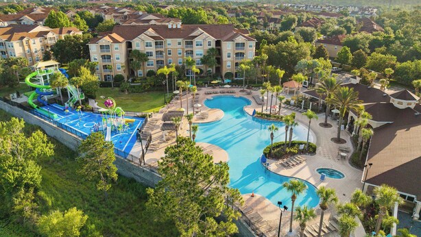 Pool - Large 6BR w/ FREE water park and private pool (Kissimmee)