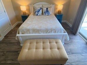 4 chambres, fer et planche à repasser, lit parapluie, Wi-Fi gratuit