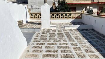 Enceinte de lâhĂ©bergement