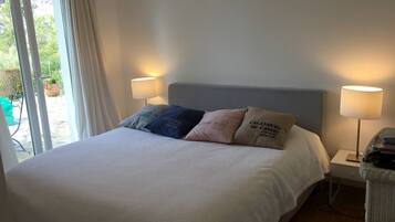 4 camere, culla da viaggio, Wi-Fi gratuito, lenzuola