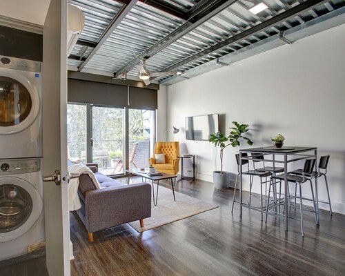 Close-to-it-All / Free Pkng / 2 blocks to French Quarter & Frenchmen