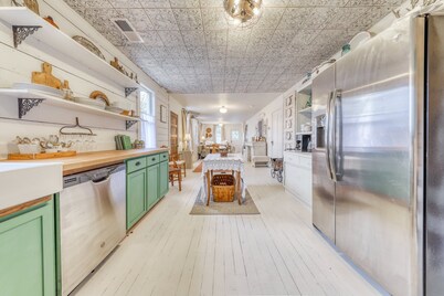 Unique, historic home in walk-able, Hallmark style town