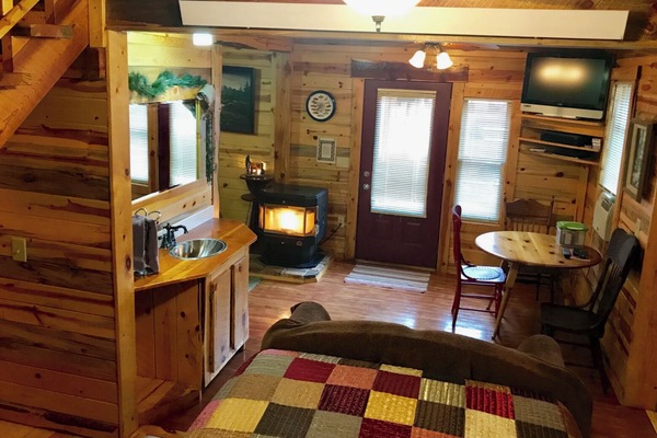 Main floor, pellet stove, queen bed