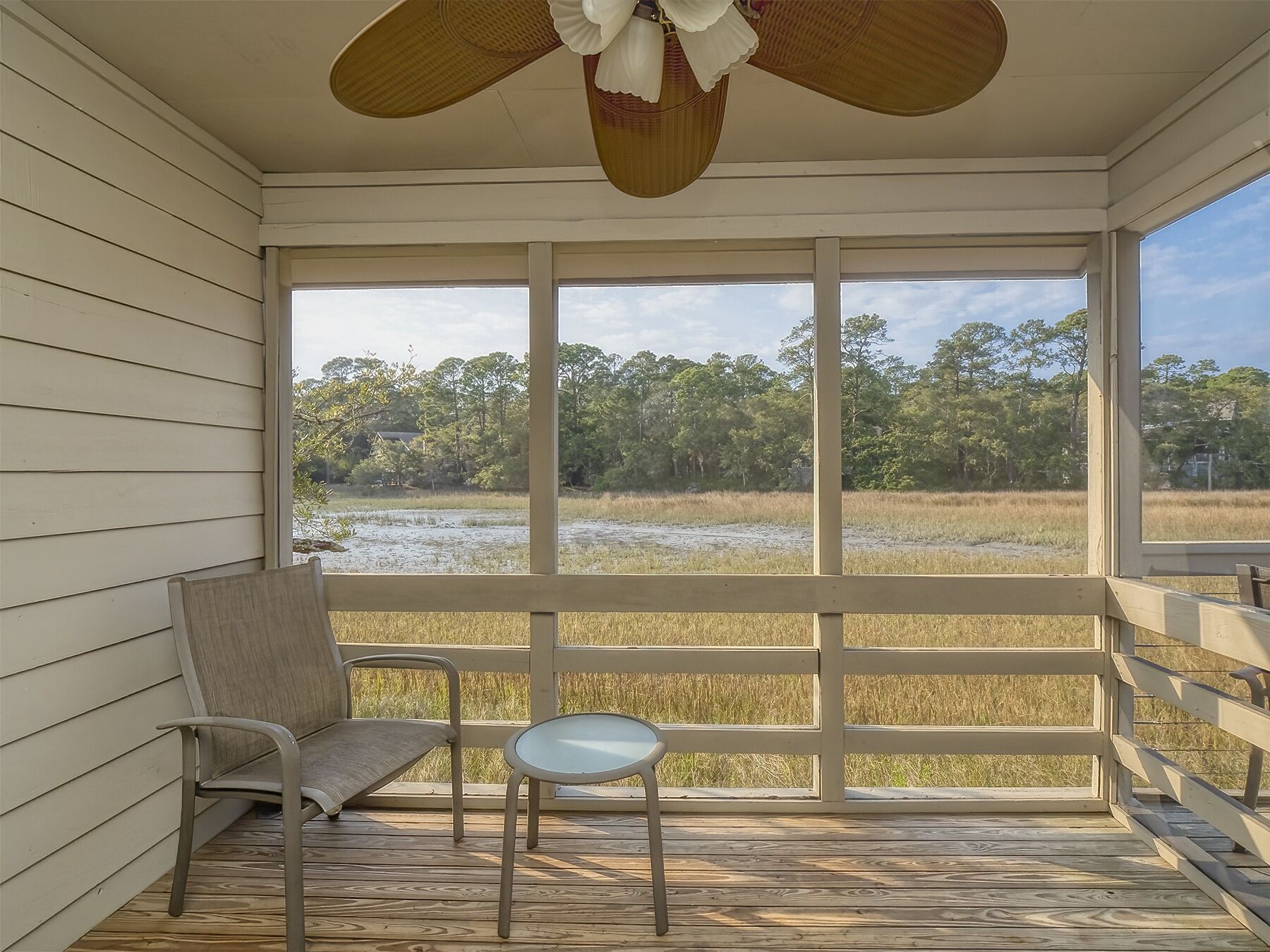 Marsh View Creekwatch Villa! 2 BR/2.5 BA! Neigborhood Pool!