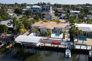 Nhà (12179 Boat Shell Dr) | Hồ