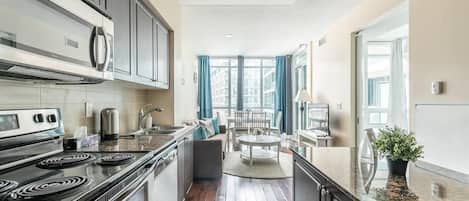 Fridge, microwave, oven, stovetop