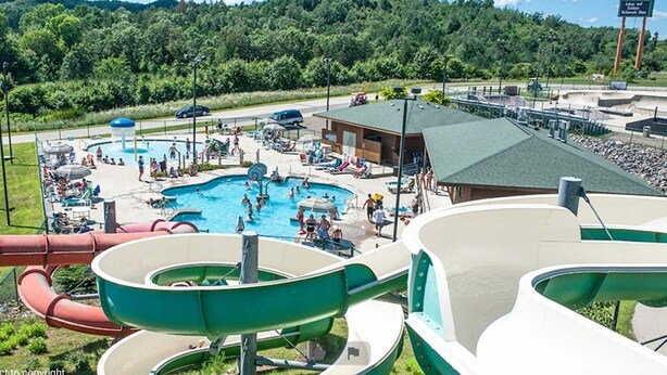 Pool - 5 Star Reviews! Very Clean!  (Warrens)