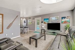 Condo (189 Dakota Ave #2R) | Living room - 189 Dakota Ave-palm Paradise (Fort Myers Beach)