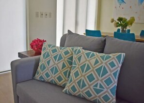 Smart TV - Gorgeous & cozy house close to the beach & market. (Crucecita)