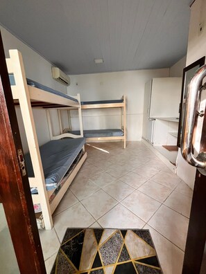 5 bedrooms, free WiFi