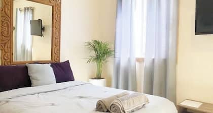Cozy & Lovely Studio! w/ DISNEY+, NETFLIX & More!!