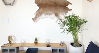 Cozy & Lovely Studio! w/ DISNEY+, NETFLIX & More!!