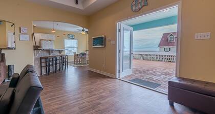 Stunning beach views-100 steps to beach-Huge deck