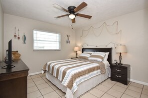 3 室のベッドルーム、アイロン / アイロン台、WiFi (無料)、ベッドシーツ