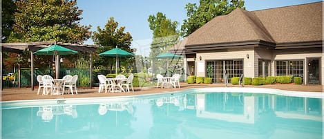 Indoor pool, outdoor pool
