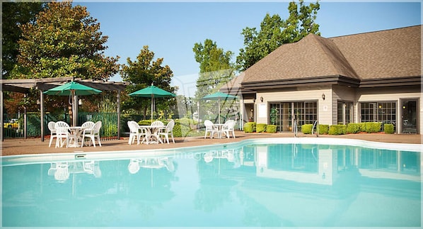 Indoor pool, outdoor pool