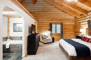 4 bedrooms, iron/ironing board, WiFi, bed sheets - Iconic Log Cabin Escape | Idaho Springs | Hot Tub (Idaho Springs)
