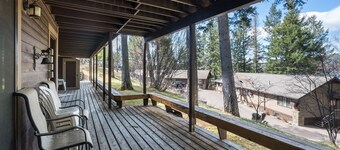 Newly renovated Bay Point with Whitefish Lake access, close proximity to downtown and skiing!!