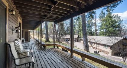 Newly renovated Bay Point with Whitefish Lake access, close proximity to downtown and skiing!!