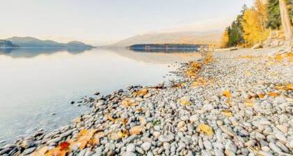 Newly renovated Bay Point with Whitefish Lake access, close proximity to downtown and skiing!!