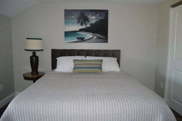 2 bedrooms, iron/ironing board, travel cot, free WiFi