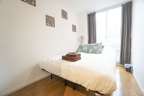 Basic Apartment, Non Smoking | 3 bedrooms, iron/ironing board, free WiFi, bed sheets