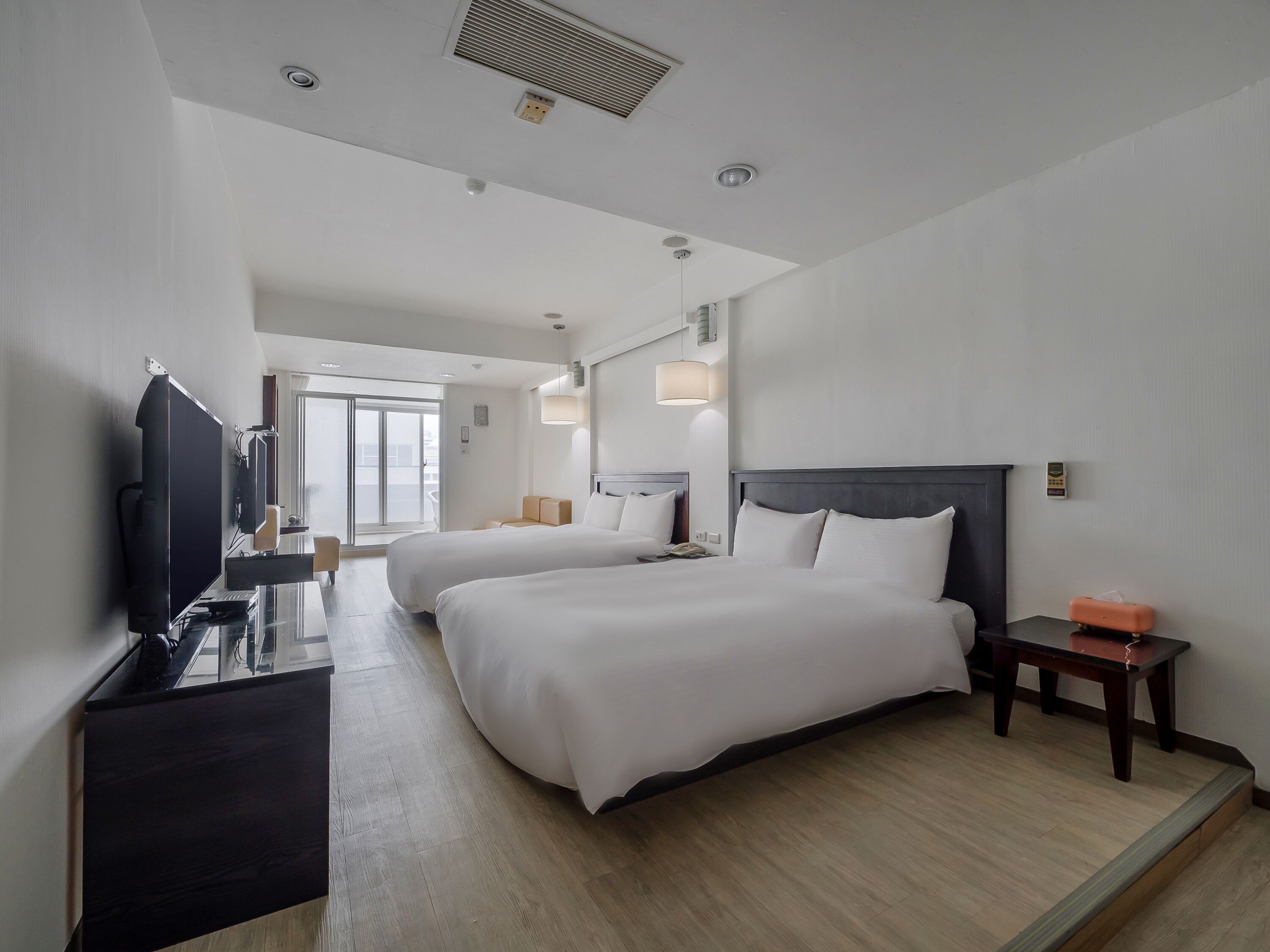 Desk, laptop workspace, free WiFi, bed sheets