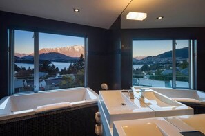 Interior - Villa Matau | Gas Fire, Lake Views, A/C, BBQ (Queenstown)