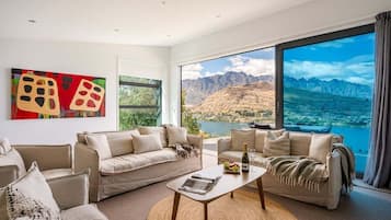 TV, fireplace, offices