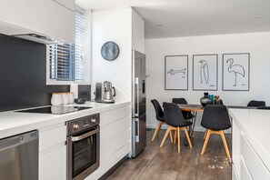 Fridge, microwave, oven, stovetop