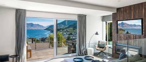 Fernseher, Kamin, Netflix, Streaming-Dienste