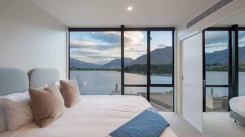 4 bedrooms, premium bedding, iron/ironing board, WiFi