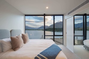 4 habitaciones, ropa de cama de alta calidad y escritorio