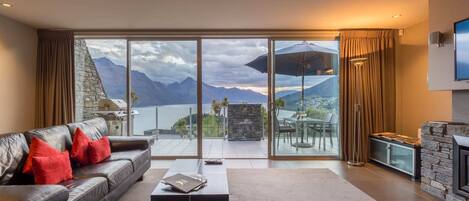 TV, fireplace, stereo, offices