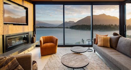 Lakehouse 3 – Parking, Fireplace, Lake Views