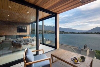 Lakehouse 3 – Parking, Fireplace, Lake Views